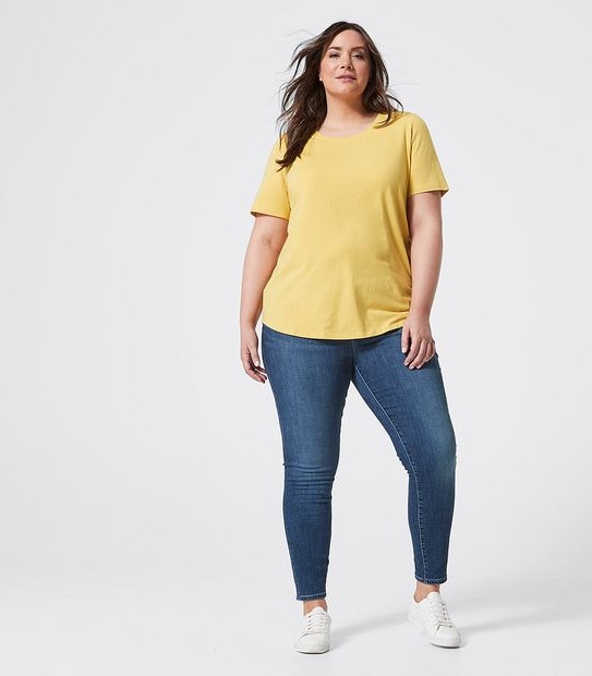 Belle Curve Crew Neck T-Shirt
