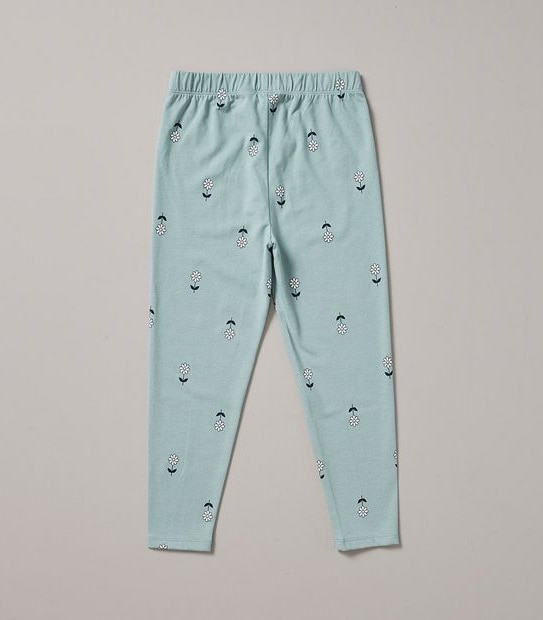 Daisy Pyjama Set 4 of 5