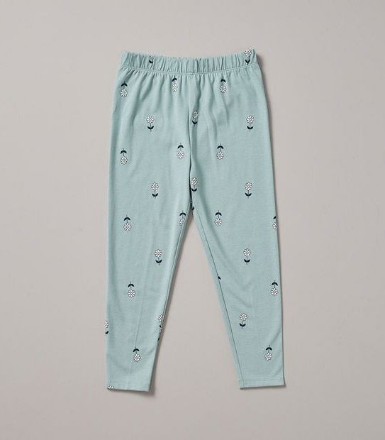 Daisy Pyjama Set 2 of 5