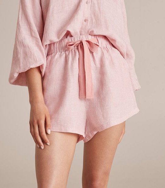 European Linen Pull On Shorts