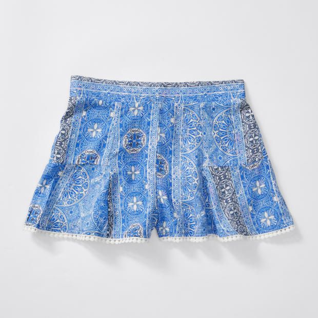 Ruffle Hem Pom Pom Trim Shorts Ruffle Hem Pom Pom Trim Shorts
