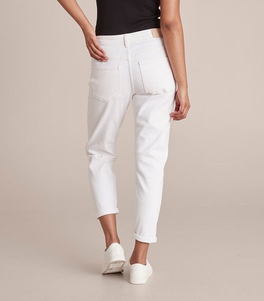 Tash Mid Rise Ankle Length Girlfriend Jeans