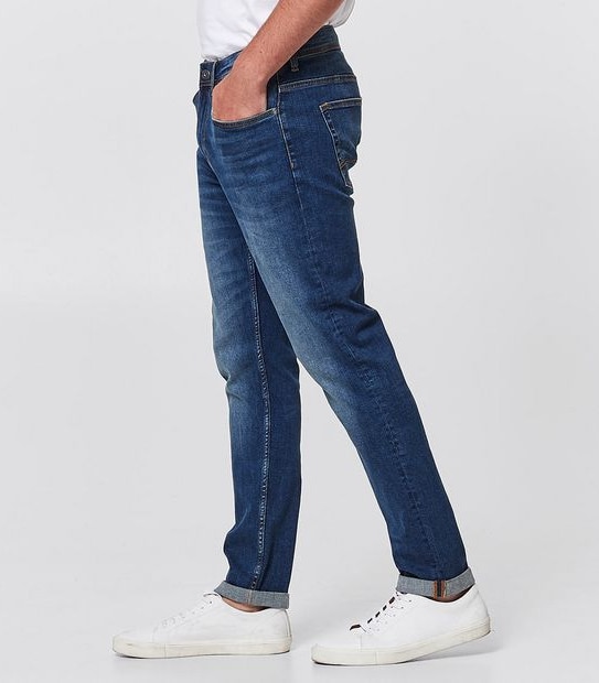 Phoenix Slim Tapered Jeans