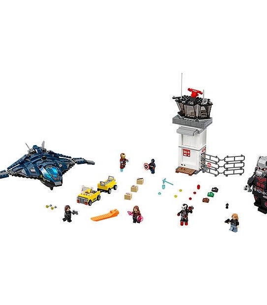 LEGO&reg; Marvel Super Heroes Super Hero Airport Battle 76051