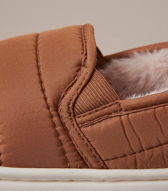 Kids Youth Quilted Slippers