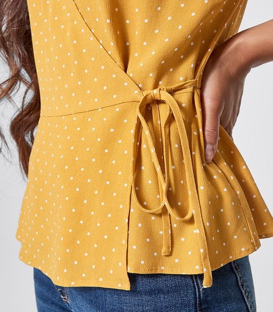 Dannii Minogue Petites Short Sleeve Wrap Top - Yellow/White Spot