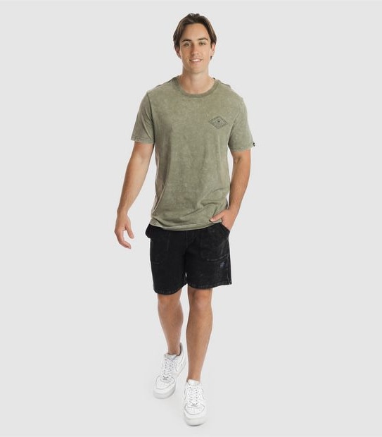Piping Hot Diamond Palm T-Shirt