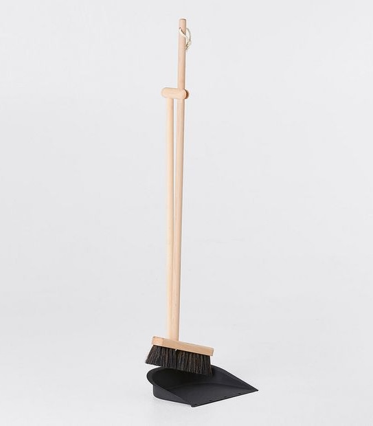 Beech Wood Broom & Dustpan