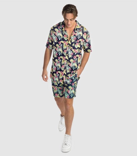 Piping Hot Palms Resort Shirt