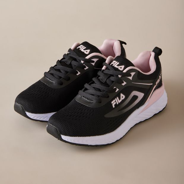 sports shoes for girls black