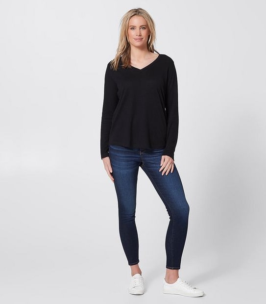 Linen Blend V-Neck Top - Black