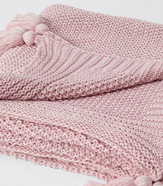 Amity Tassel Knitted Throw
