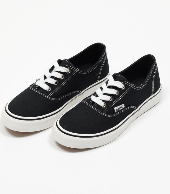 Mossimo Kids Senior Canvas Sneakers - Black/White
