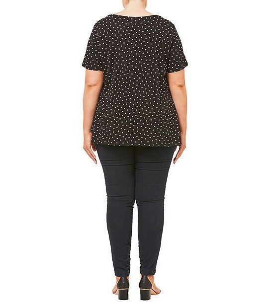 Belle Curve Pleated Front Print T-Shirt - Black/ White 2 of 4