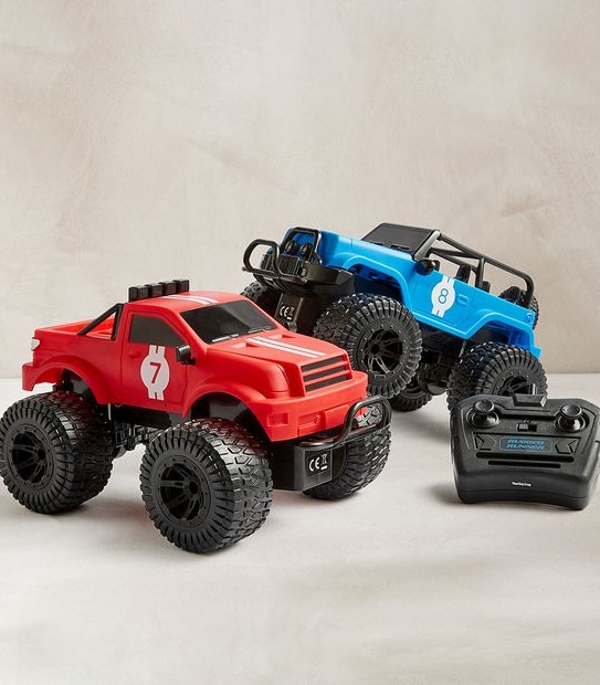 Sharper Image - RC  All-Terrain Vehicle Thunder Thrasher 1:16 - Assorted*