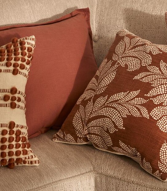 Salus Dotted Leaf Cushion