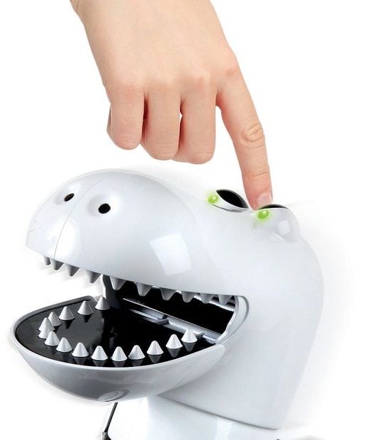 Sharper Image: RC Interactive Trainable Robotic Dinosaur - Robotosaur