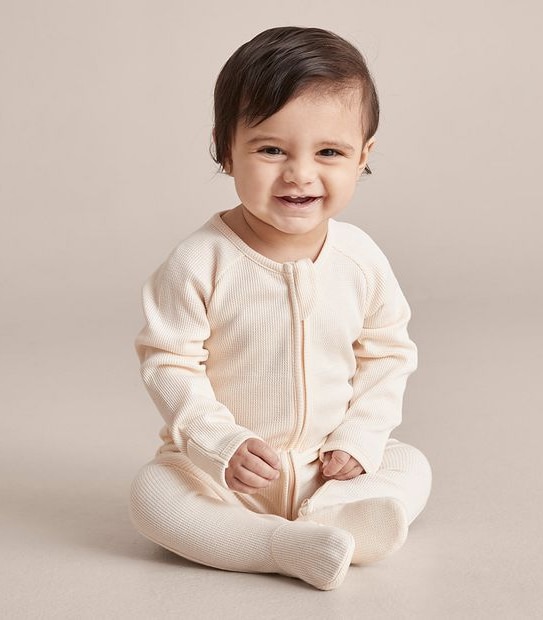 S22 239936_06 U ZIP COVERALL WAFFLE WHITECAP GREY 3 of 5