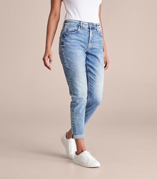 Tash Mid Rise Ankle Length Girlfriend Jeans