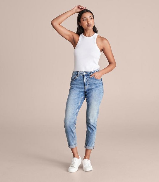 Tash Mid Rise Ankle Length Girlfriend Jeans