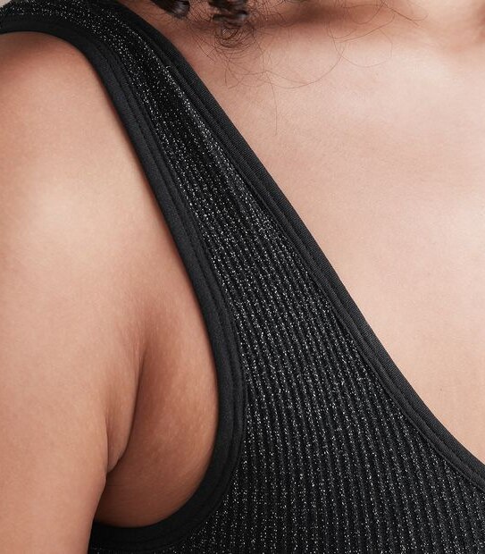 Bonds Retro Ribbed Scoop Crop Top; Style: WRRWT