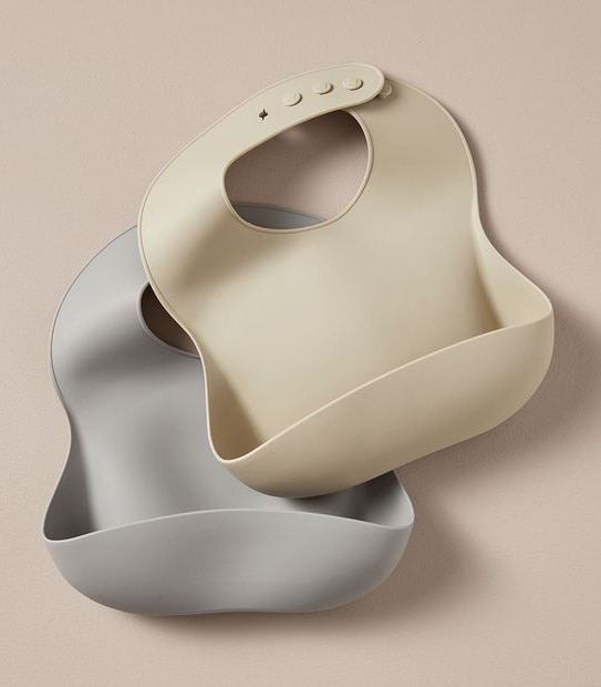 S23 238683_07 2PK SILICONE BIBS LIMESTONE/GREY
