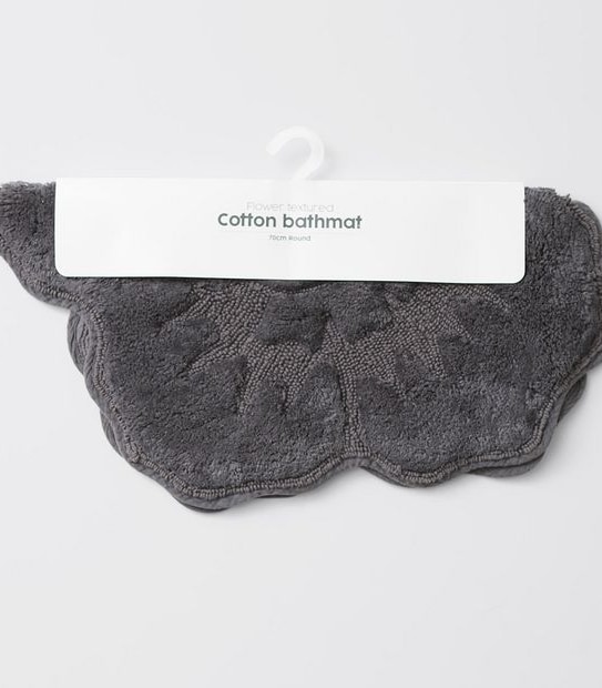 Flower Textured Bath Mat