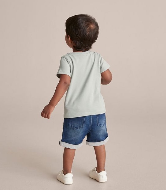 S23 251825_02 B SS PRINT TEE NVLTY TOUCAN BOUCLE