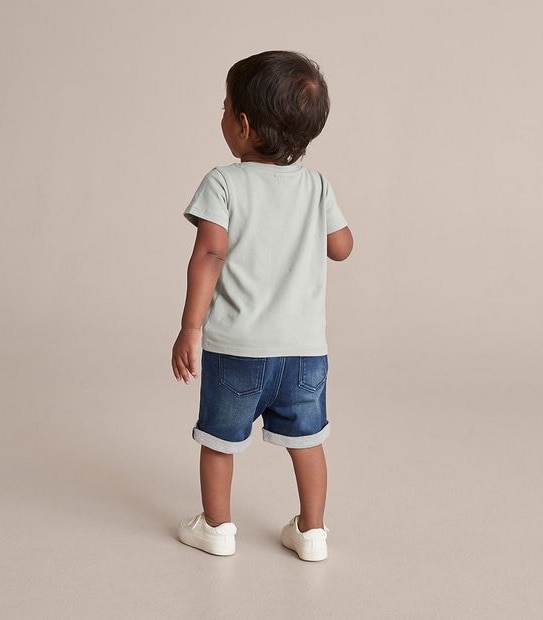 S23 251825_02 B SS PRINT TEE NVLTY TOUCAN BOUCLE
