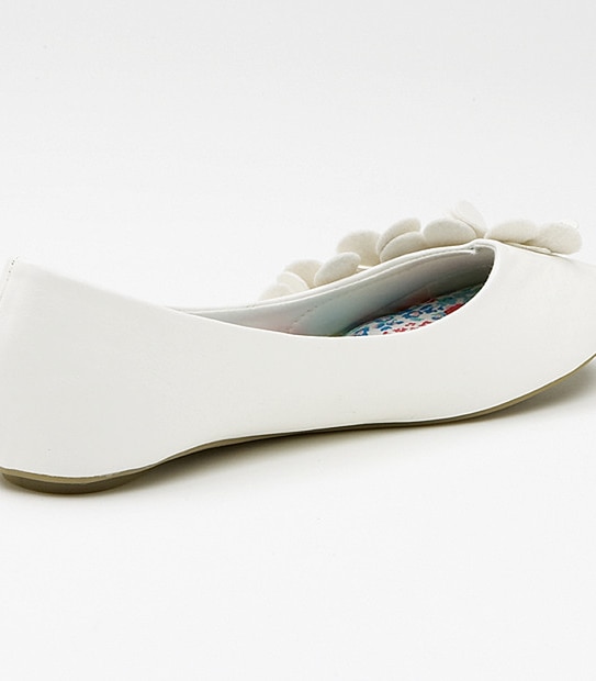 Tasty Floral Trim Ballet Flats - White 2 of 2