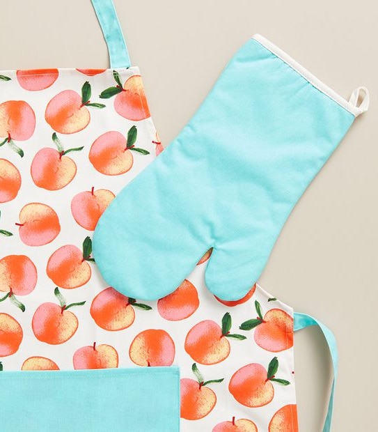 Apron And Oven Mitt Set