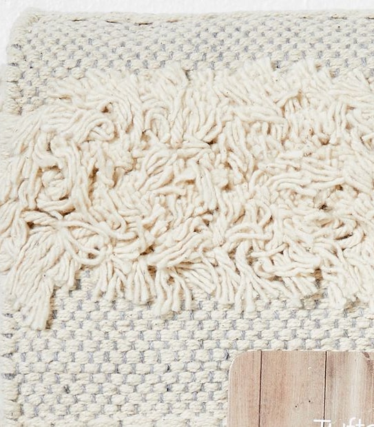 Tufted Edge Floor Rug