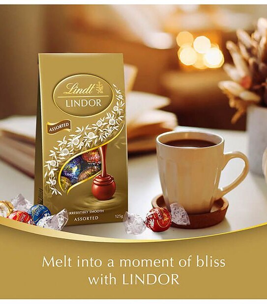 Lindt LINDOR Assorted Bag 125g