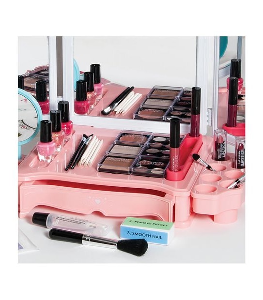 FAO Schwarz - LED Vanity Makeup Studio 30 Piece Set