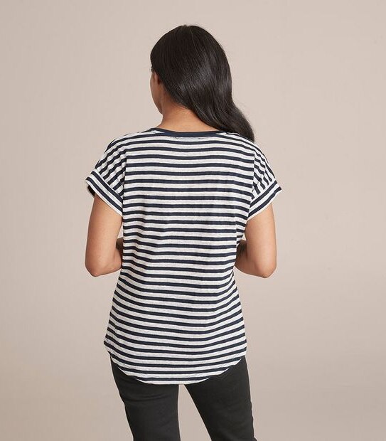 Dannii Minogue Petites Linen Blend V-Neck T-Shirt
