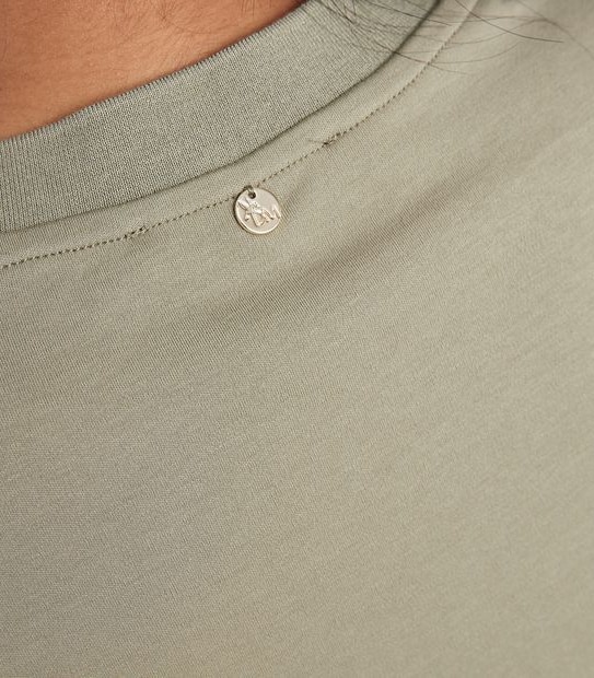 Dannii Minogue Petites Grown On Sleeve Neck Rib T-Shirt