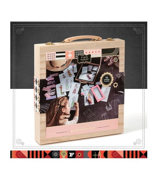 FAO Schwarz - Toy Fashion Designer Activity Plates Set