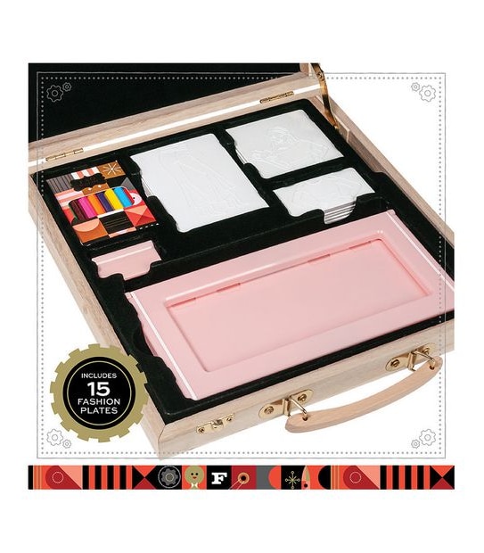 FAO Schwarz - Toy Fashion Designer Activity Plates Set