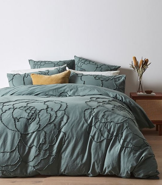 Greta Looped Chenille Quilt Cover Set