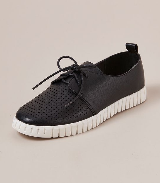 W FI BLACK COMFORT LACE UP  SIZE 6-11