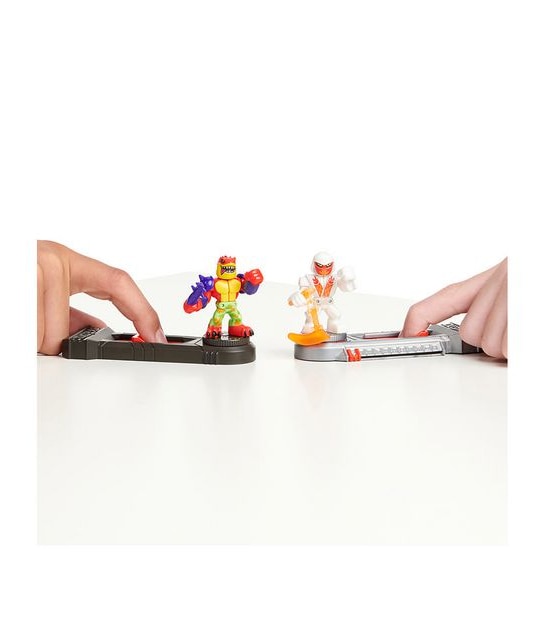 Akedo Ultimate Arcade Warriors Versus Pack - Assorted*