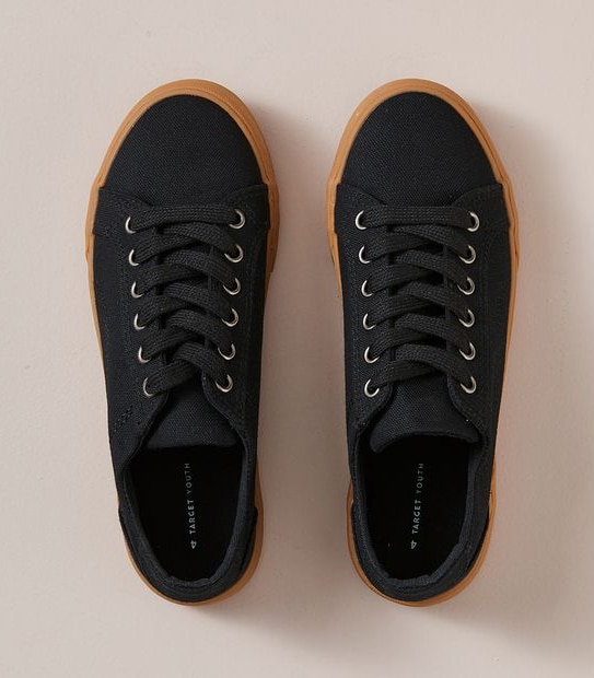 B SNR BLACK CANVAS GUMMY SNEAKER  SIZE 13-6