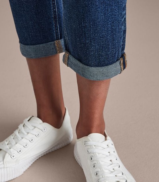 Tash Mid Rise Ankle Length Girlfriend Jeans