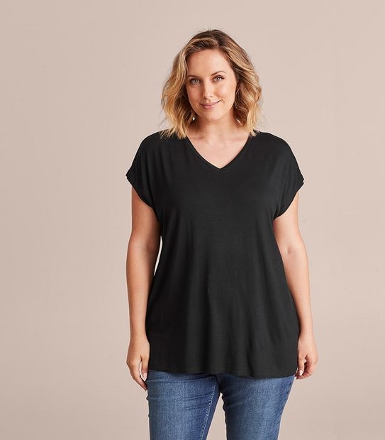 Curve V-Neck T-Shirt