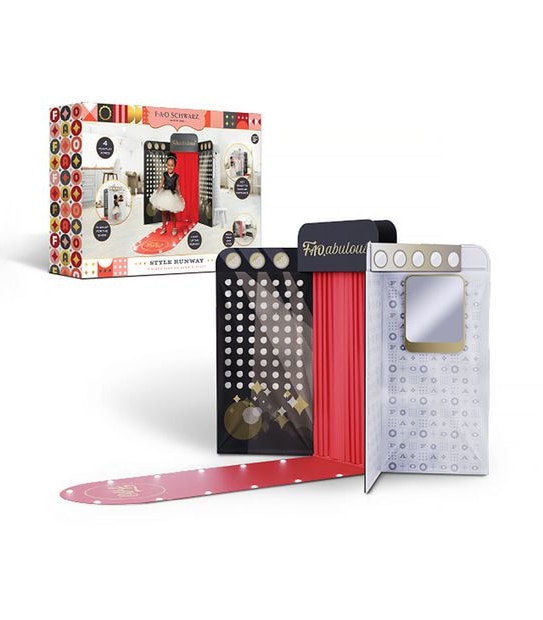 FAO Schwarz Style Runway 4-Sided Fashion Show Playset