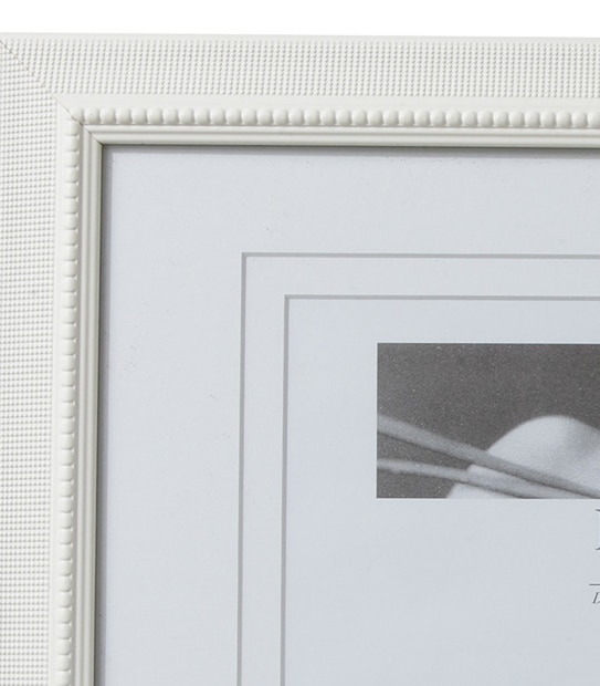 1 Window Photo Frame 35.5 x 45.7cm - Beading