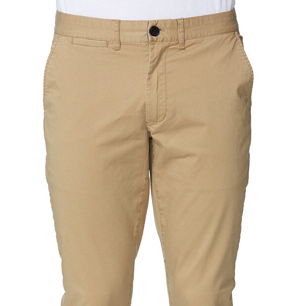 Mens chino pants australia Mens Chino Pants. Keep a chill style while you hang out by the docks, on the yacht or with the boys. Give any casual outfit an added layer of cool with men’s chino pants. Perfect for the spring season into the fall, chinos are staple pieces for every guy’s wardrobe. So give those jeans and dress pants a break, and try a pair of chino pants.