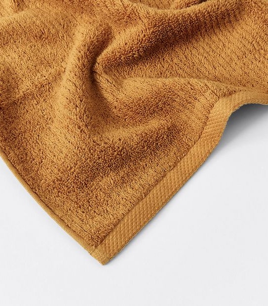 Classic Ribbed Hand Towel