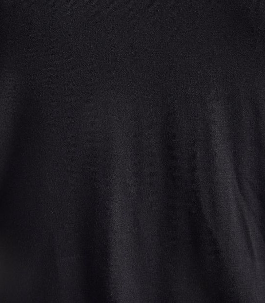 Curve V-Neck T-Shirt