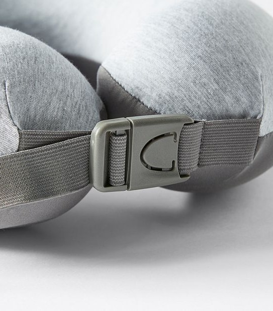 Mouv Neck Pillow and Eye Mask Set 